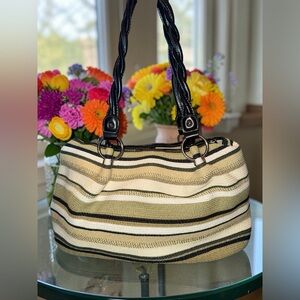 Straw Tote Bag in Natural Straw Color - Home Accents